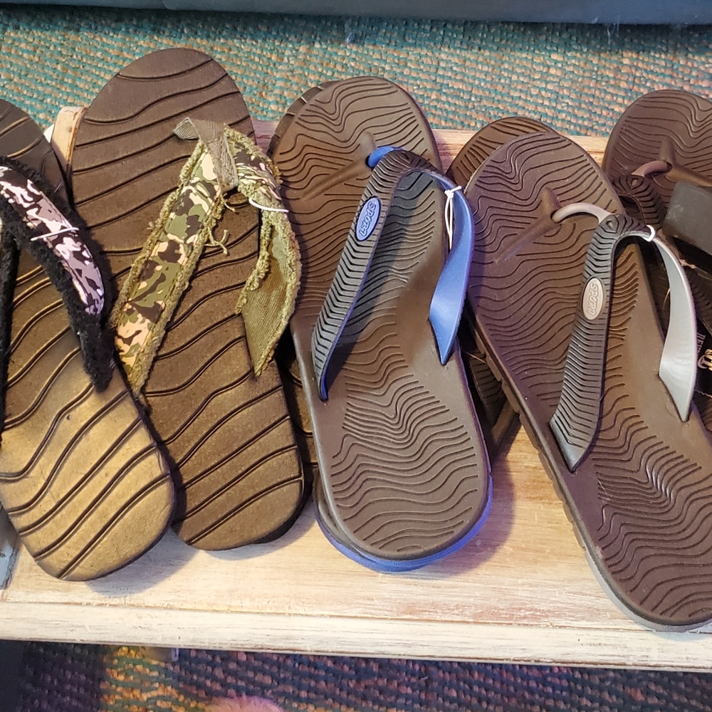 Men's Flip Flops 2 pair Med Sizes 10 - 11